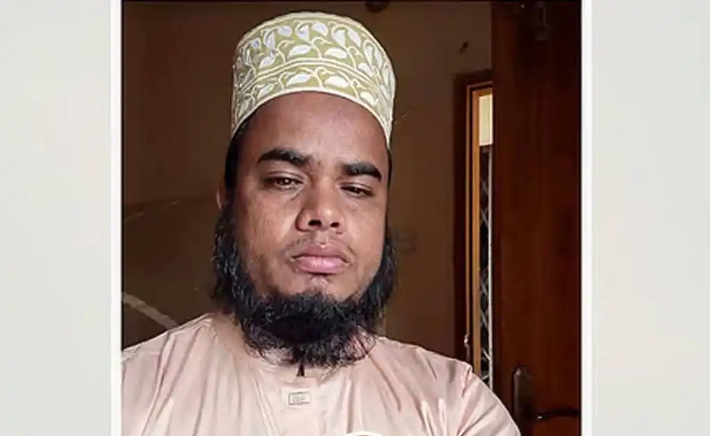 সীতাকুণ্ডে মসজিদের কক্ষ থেকে ইমামের ঝুলন্ত মরদেহ উদ্ধার