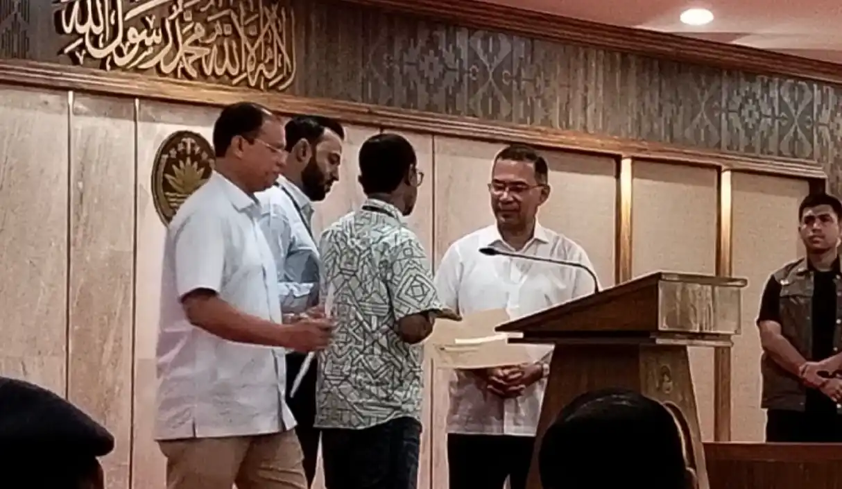গুম-খুনের শিকার ও জুলাই শহিদ-আহত পরিবারের ৭৪ জনকে চাকরির নিয়োগপত্র প্রধানমন্ত্রীর