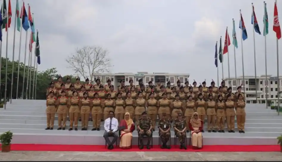 ফেনী গার্লস ক্যাডেট কলেজে ৫৬ জনের মধ্যে ৫৫ জনের জিপিএ-৫