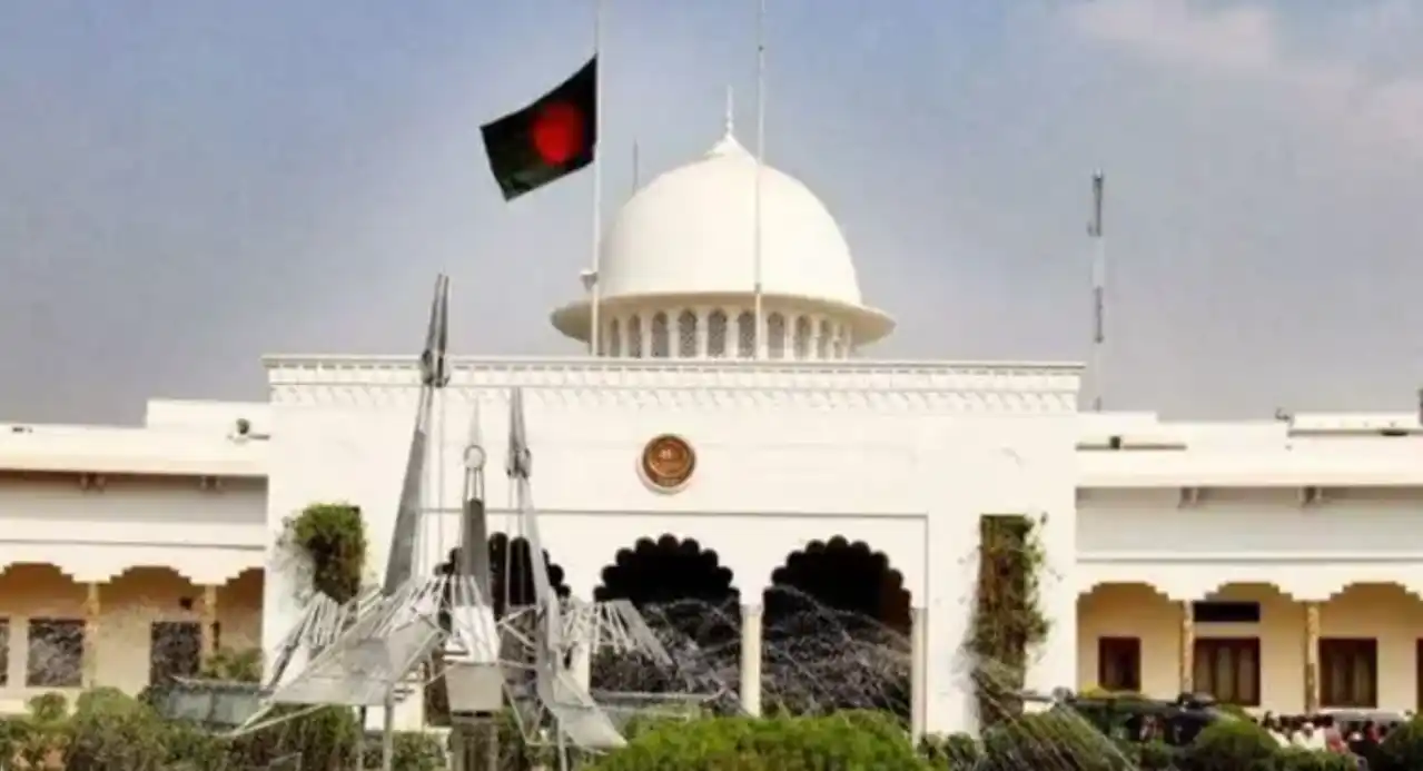 কাঠের প্রাসদ থেকে বঙ্গভবন, ঐতিহাসিক যাত্রার গল্প