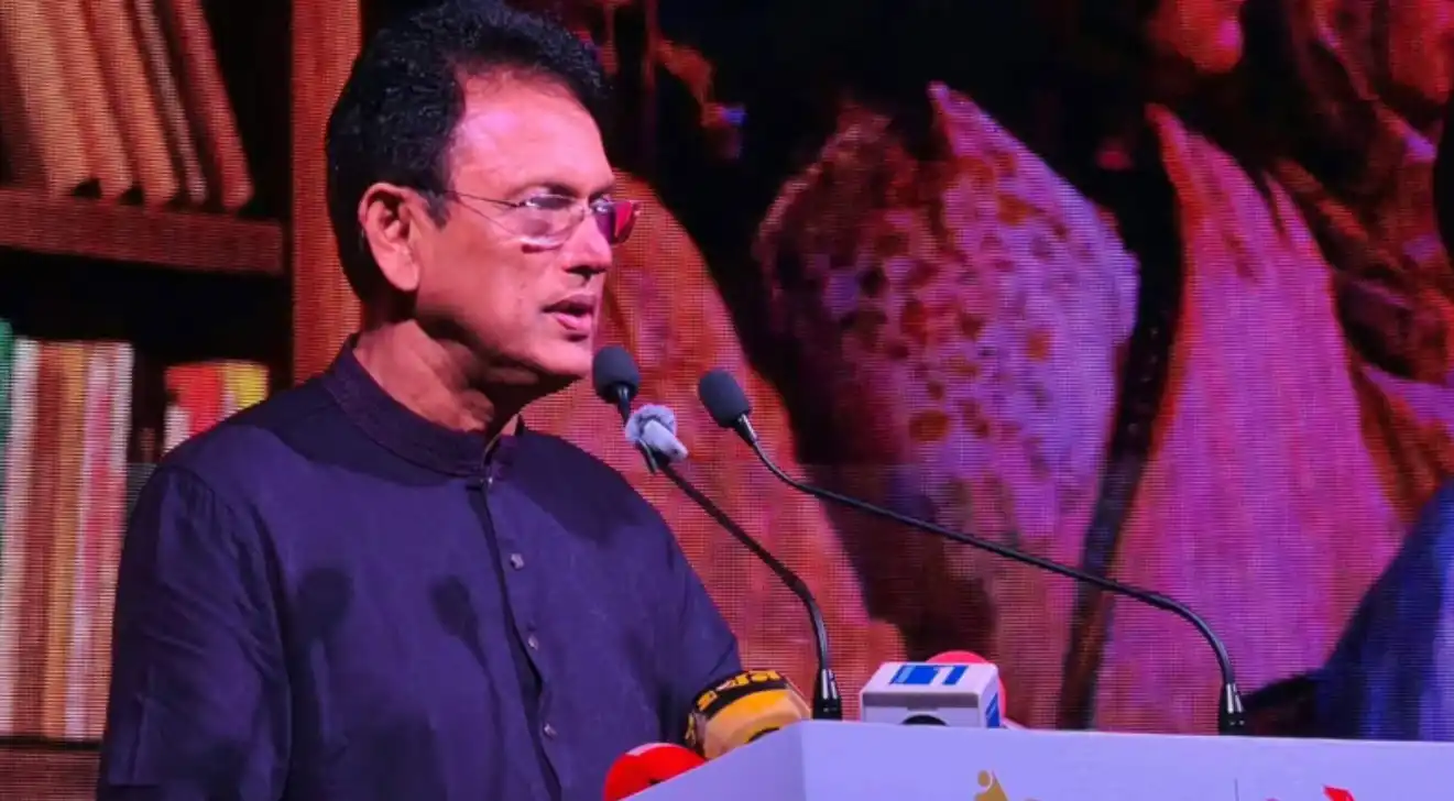 ভবিষ্যৎ প্রজন্মকে সঠিক পথে পরিচালিত করতে বইয়ের বিকল্প নেই: শিক্ষামন্ত্রী