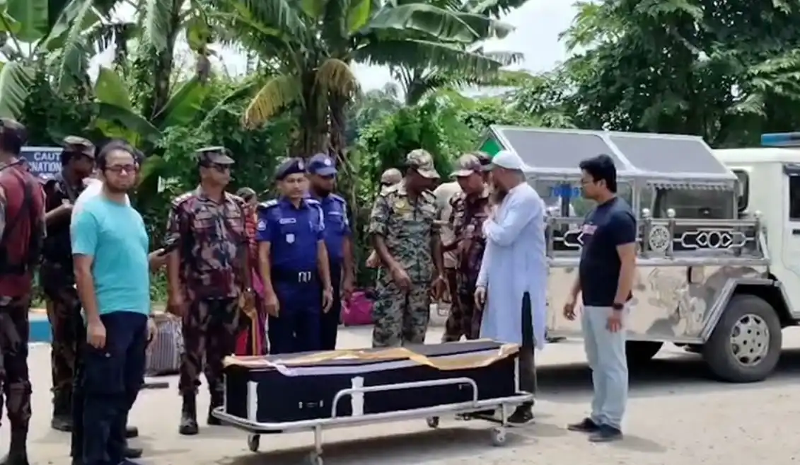কলকাতা অগ্নিকাণ্ডে নিহত সাতক্ষীরার আলিমুজ্জামান সাজুর মরদেহ দেশে পৌঁছেছে