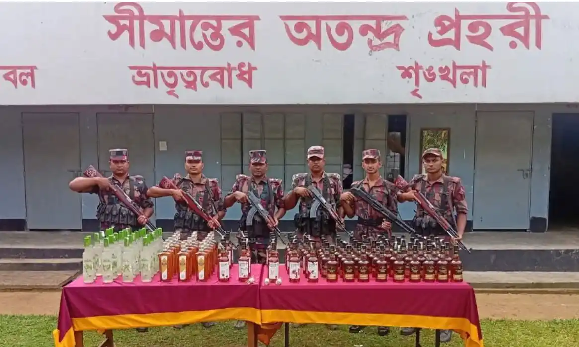 শেরপুর সীমান্তে সাড়ে ১০ লাখ টাকার ভারতীয় মদ জব্দ