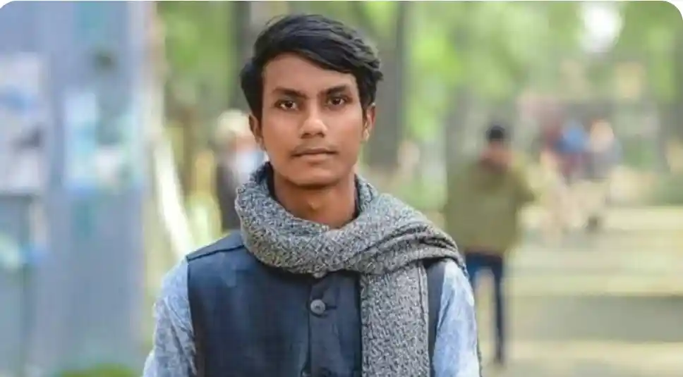 ফেনীতে ফ্যামিলি কার্ড শুমারির দায়িত্ব পেলেন নিষিদ্ধ ছাত্রলীগ নেতা