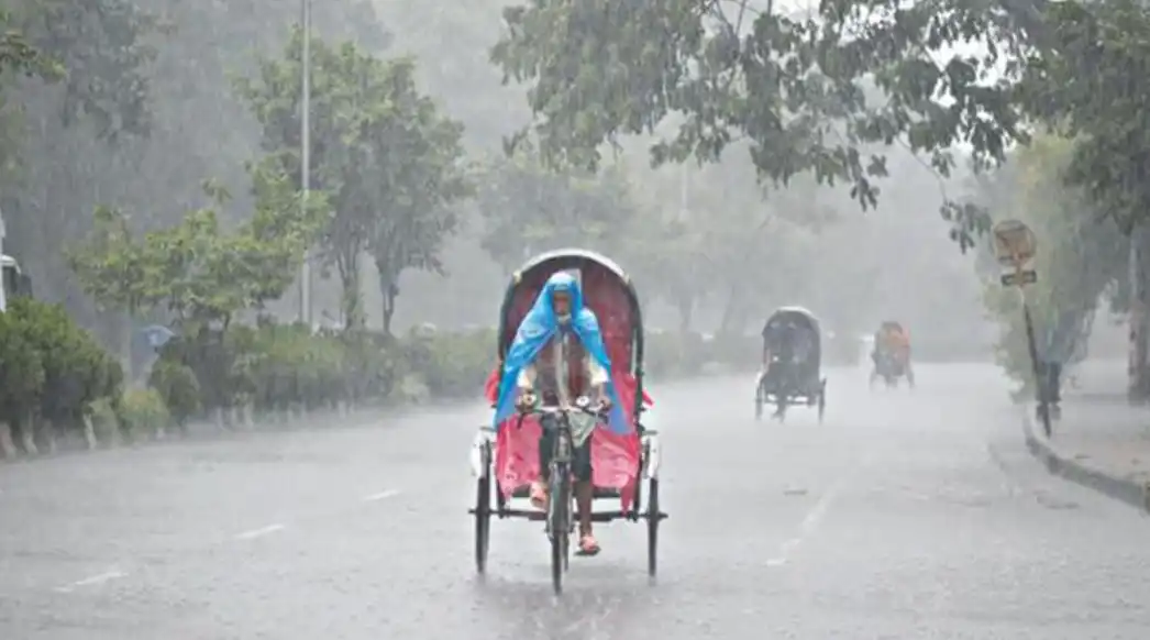 ২৪ ঘণ্টায় ১৯৫ মিলিমিটার বৃষ্টিপাত, আসছে অতি ভারী বর্ষণ