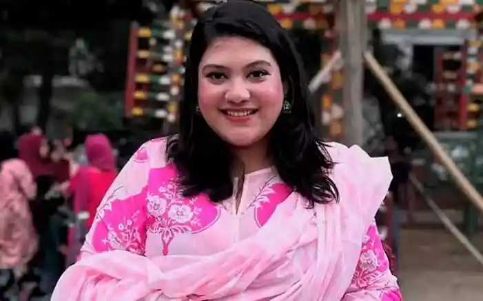 জনপ্রিয় কনটেন্ট ক্রিয়েটর ও অভিনেত্রী কারিনা কায়সার আর নেই